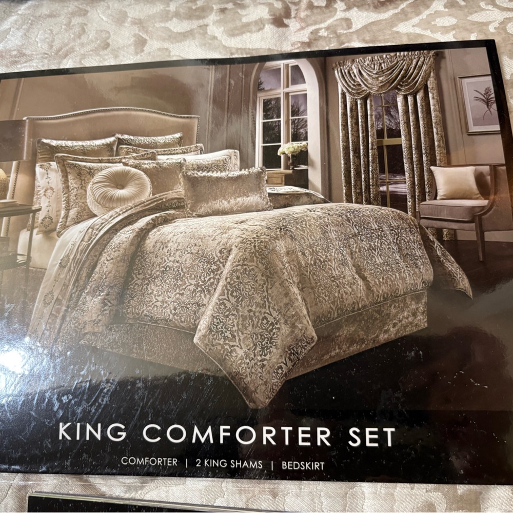 Champagne J.Queen New York Bedding